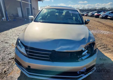 2015 Volkswagen Jetta Tdi z USA, uszkodzony, nr VIN 3VWLA7AJ9FM286735